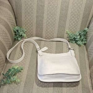 Coach Vintage #9135 Hippie Flap Crossbody Bag In White